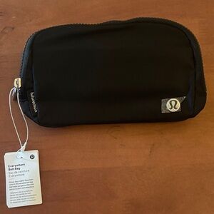 Lulemon Everywhere Black Belt Bag